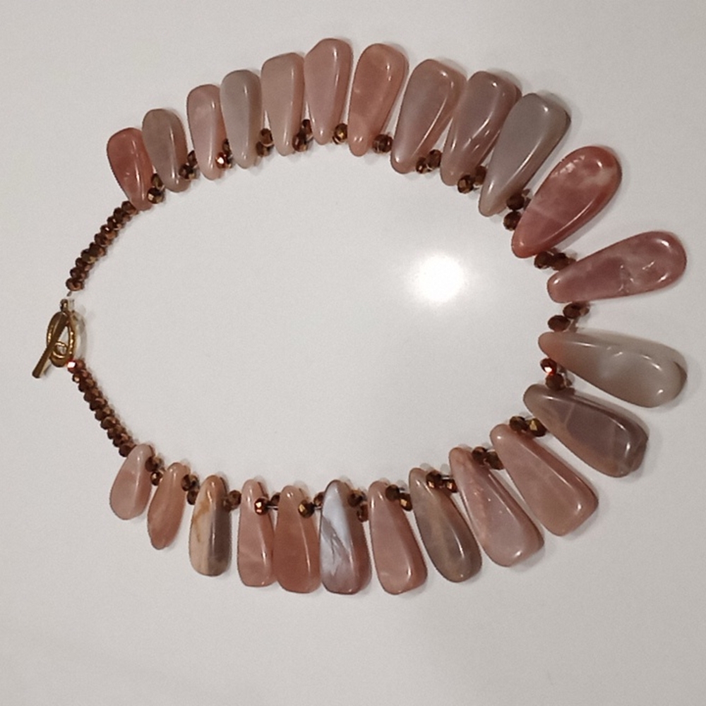 Mother of pearl necklace